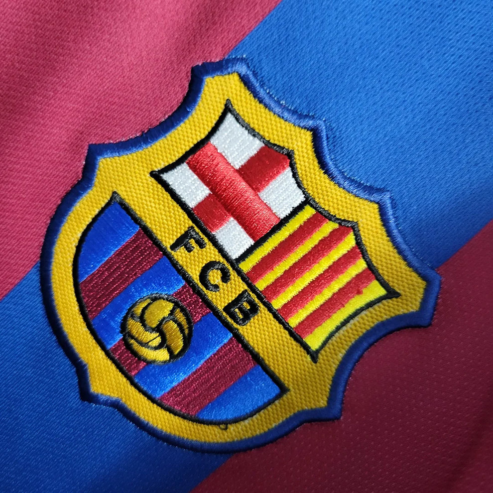 2005/2006 Retro Barcelona Home Football Shirt UEFA Champions League