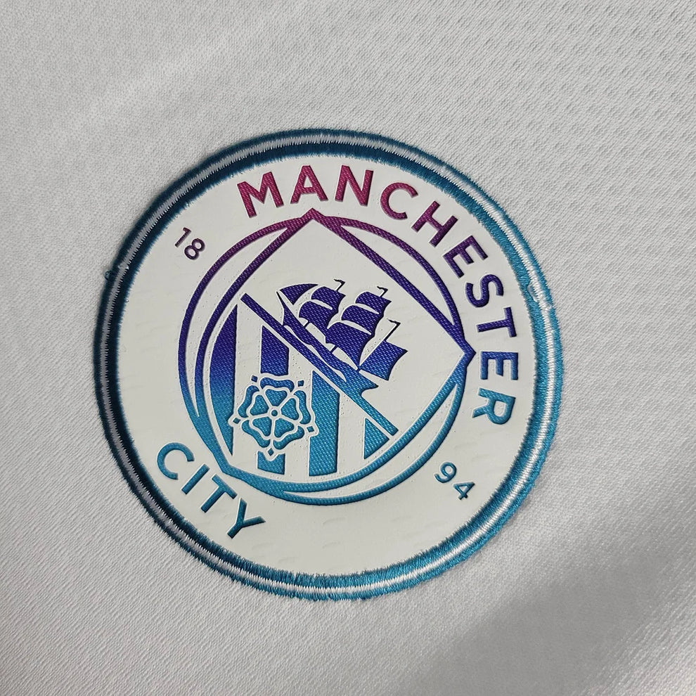 Manchester City Football Shirt 2021/2022 Retro