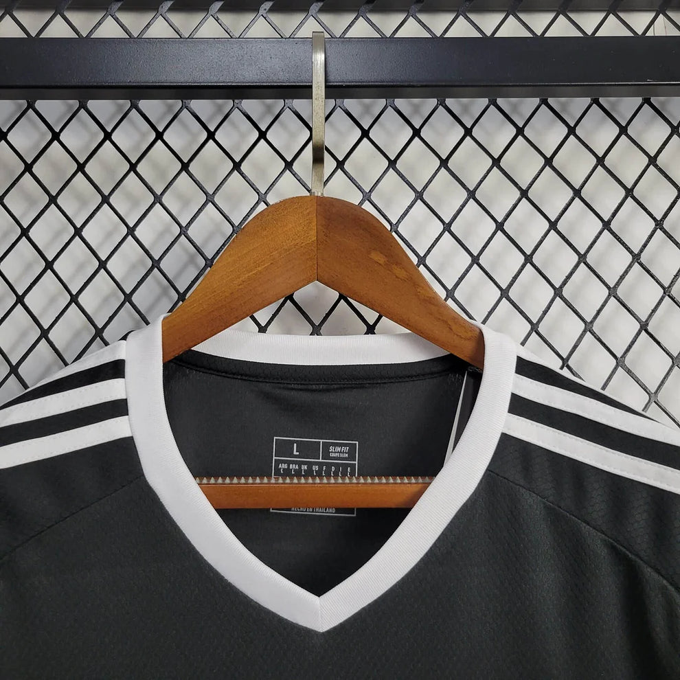 2024/2025 Bayern Munich Goalkeeper Football Jersey