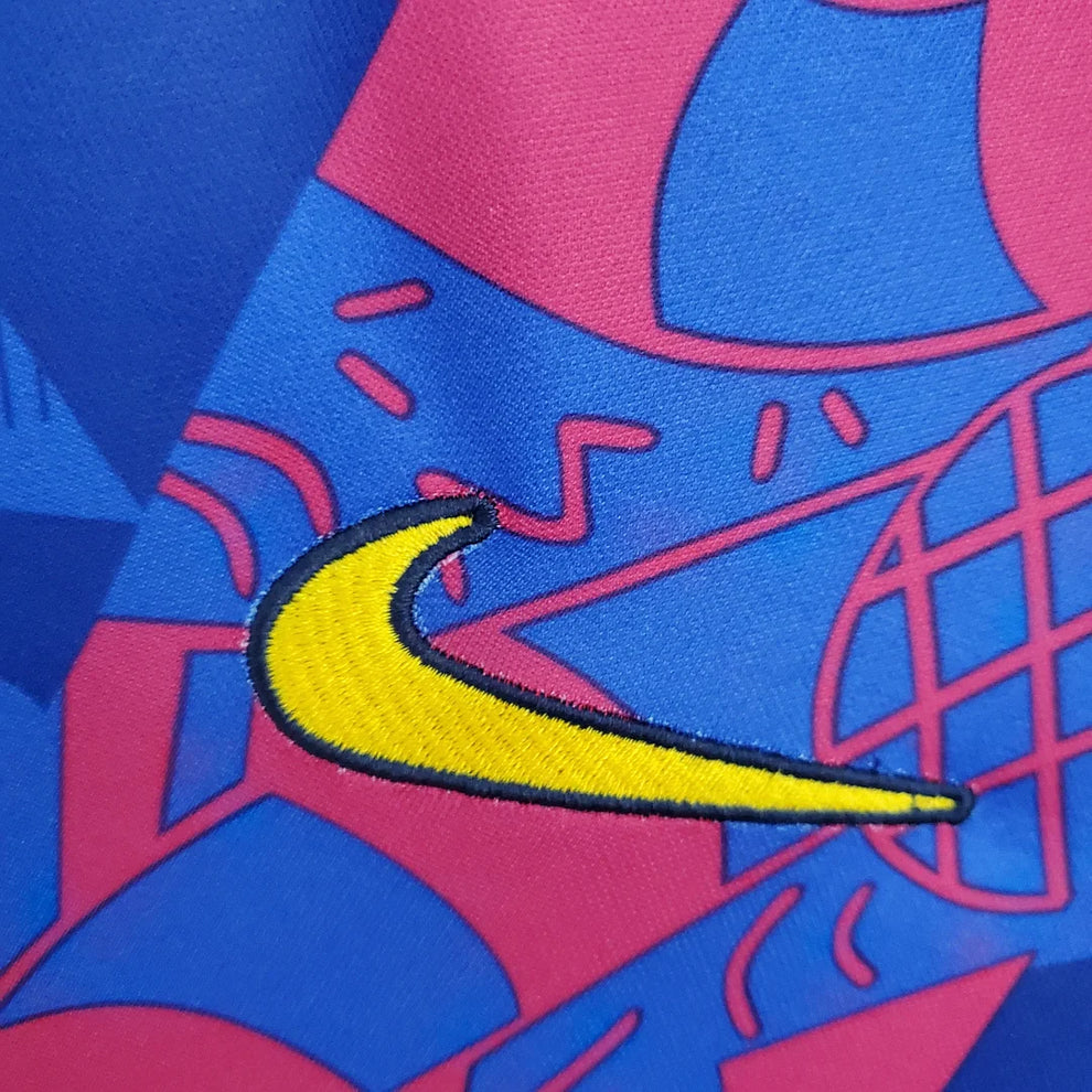 Barcelona Football Shirt 2021 / 2022 Retro