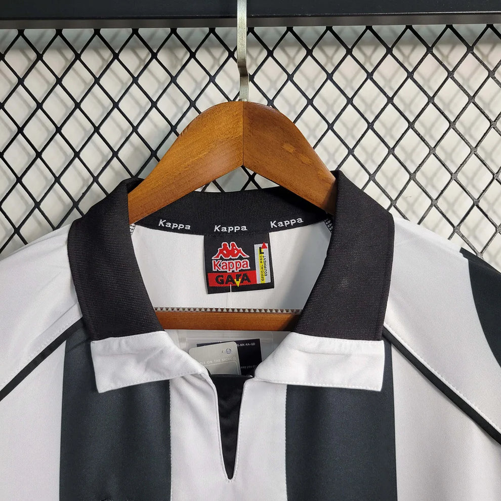 1997/1998 Retro Juventus Football Shirt Home