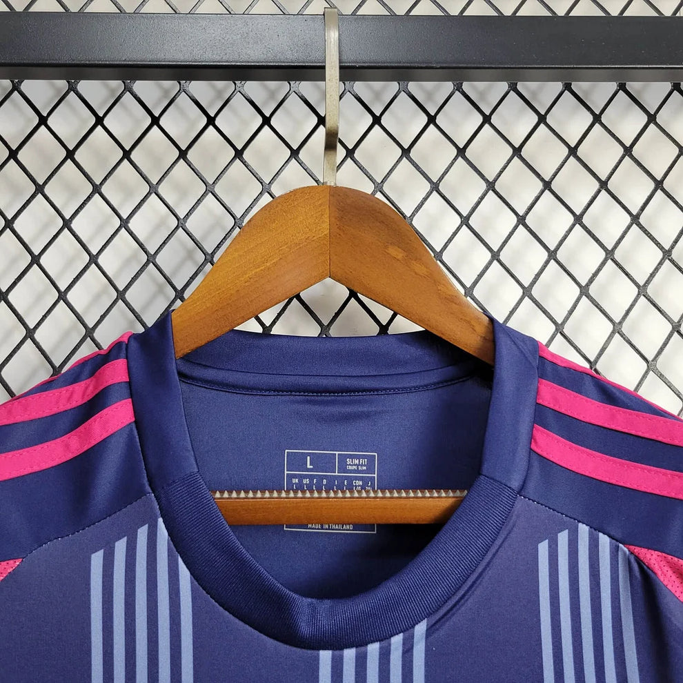 2024/2025 Nottingham Forest Away Football Shirt