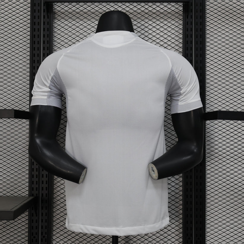 2025/2026 Player Version Real Madrid Home Football Shirt