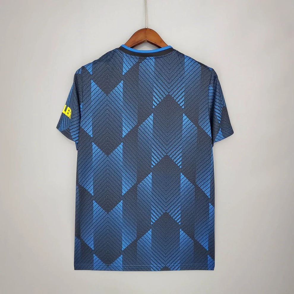 Manchester United Football Shirt Third Away 2021 / 2022 Retro