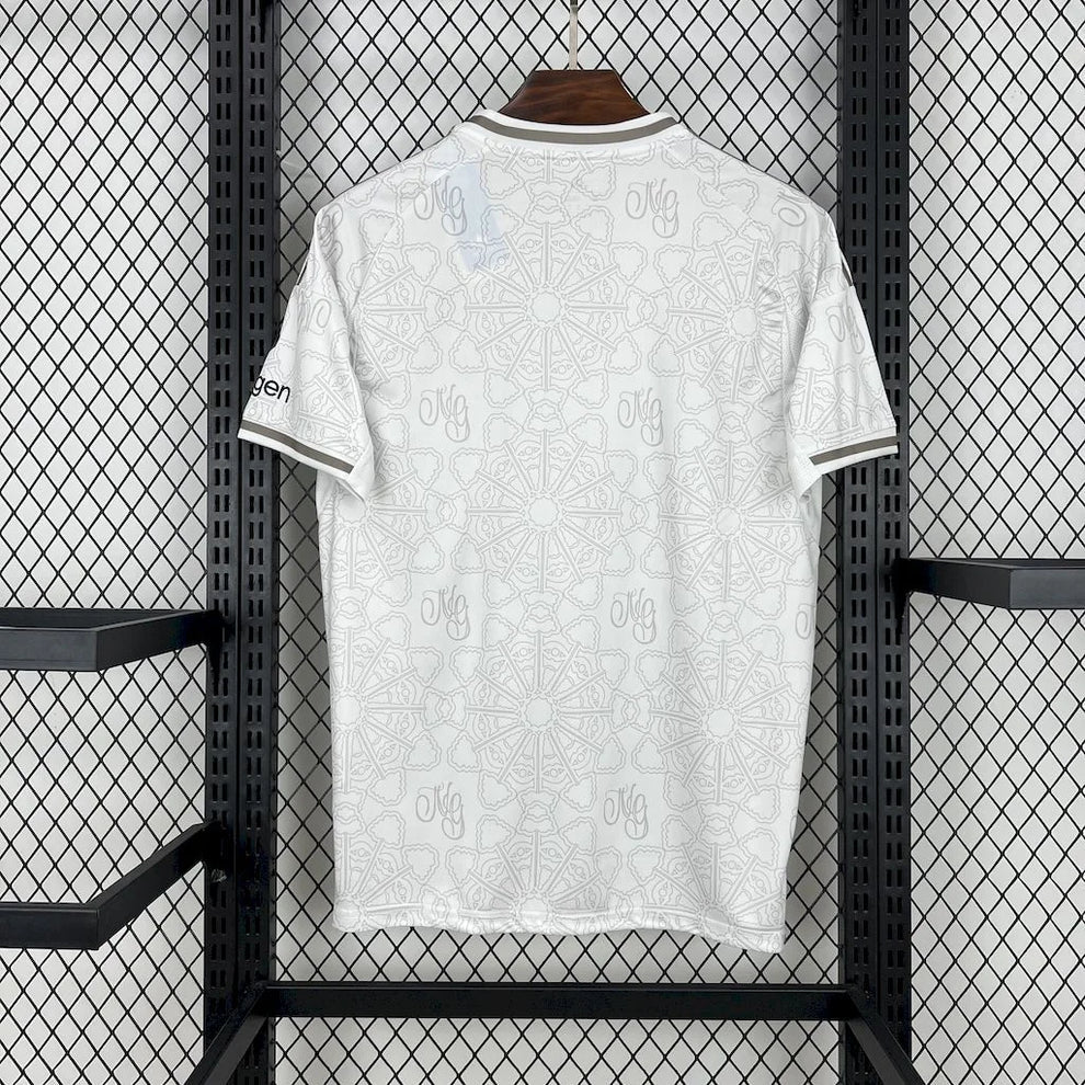 2025/2026 Nottingham Forest Away Football Shirt