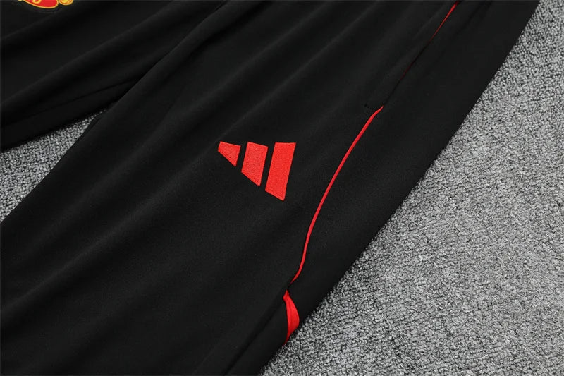 2025/2026 Manchester United Half-Pull Red Tracksuit
