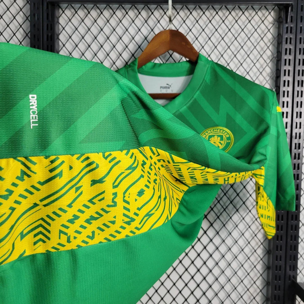 2023/2024 Manchester City Goalkeeper Green Football Shirt