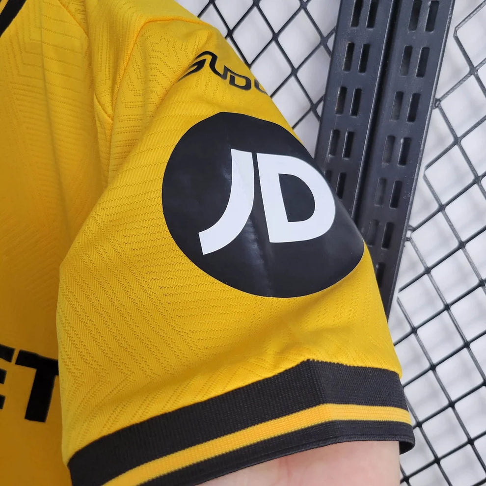 2024/2025 Wolverhampton Home Football Shirt
