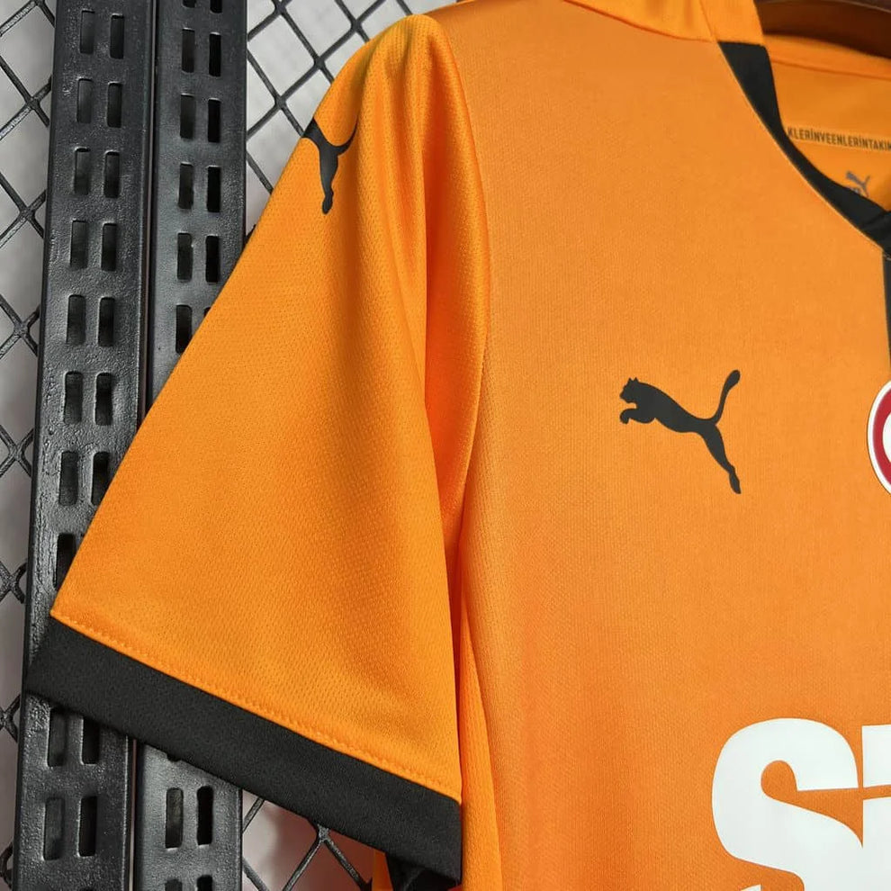 2024/2025 Galatasaray Home Football Shirt